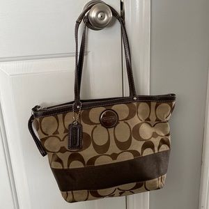 Coach signature shoulder bag